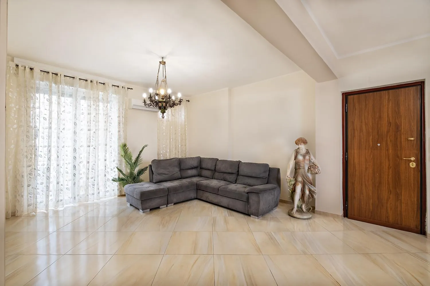 Olive Tree Apartment Brindisi Italy